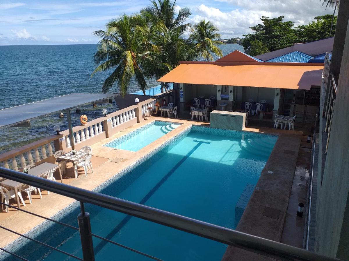 Ocean Breeze Resort Toledo Bagian luar foto