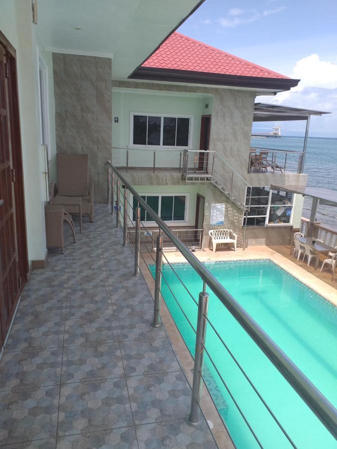 Ocean Breeze Resort Toledo Bagian luar foto